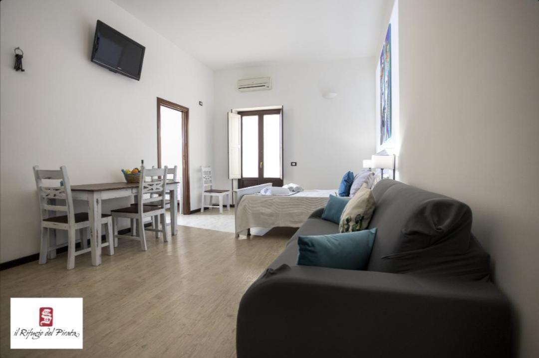 Apartamento Il Rifugio Del Pirata Trapani Exterior foto