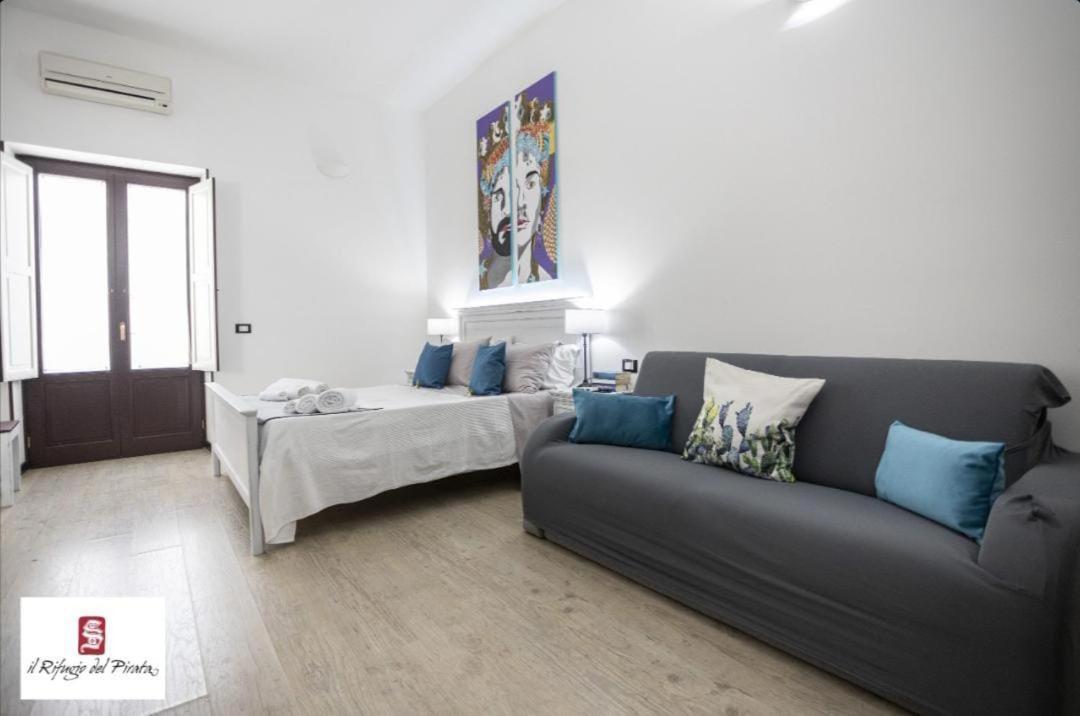 Apartamento Il Rifugio Del Pirata Trapani Exterior foto